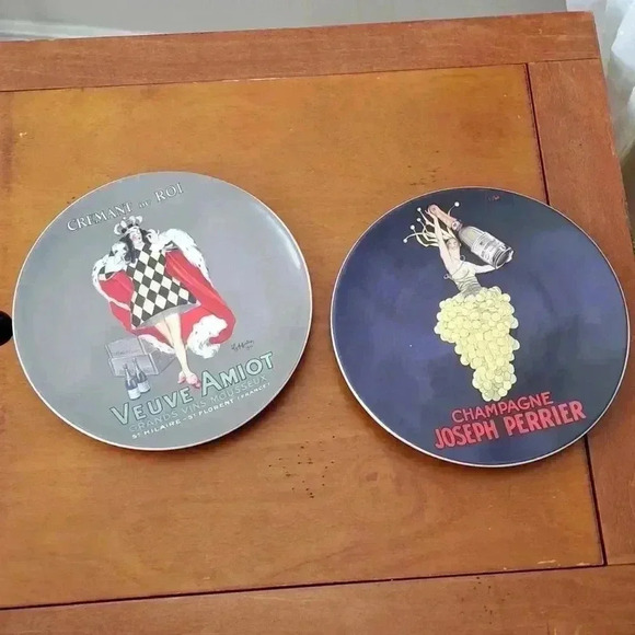 𝅺plates POTTERY BARN BUBBLY FOR FOOD OR WALL DECORATION VINTAGE LUXURY - Picture 1 of 7